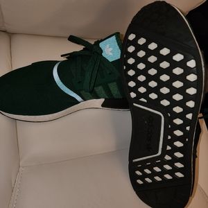 Adidas NMD-R1 Sneakers